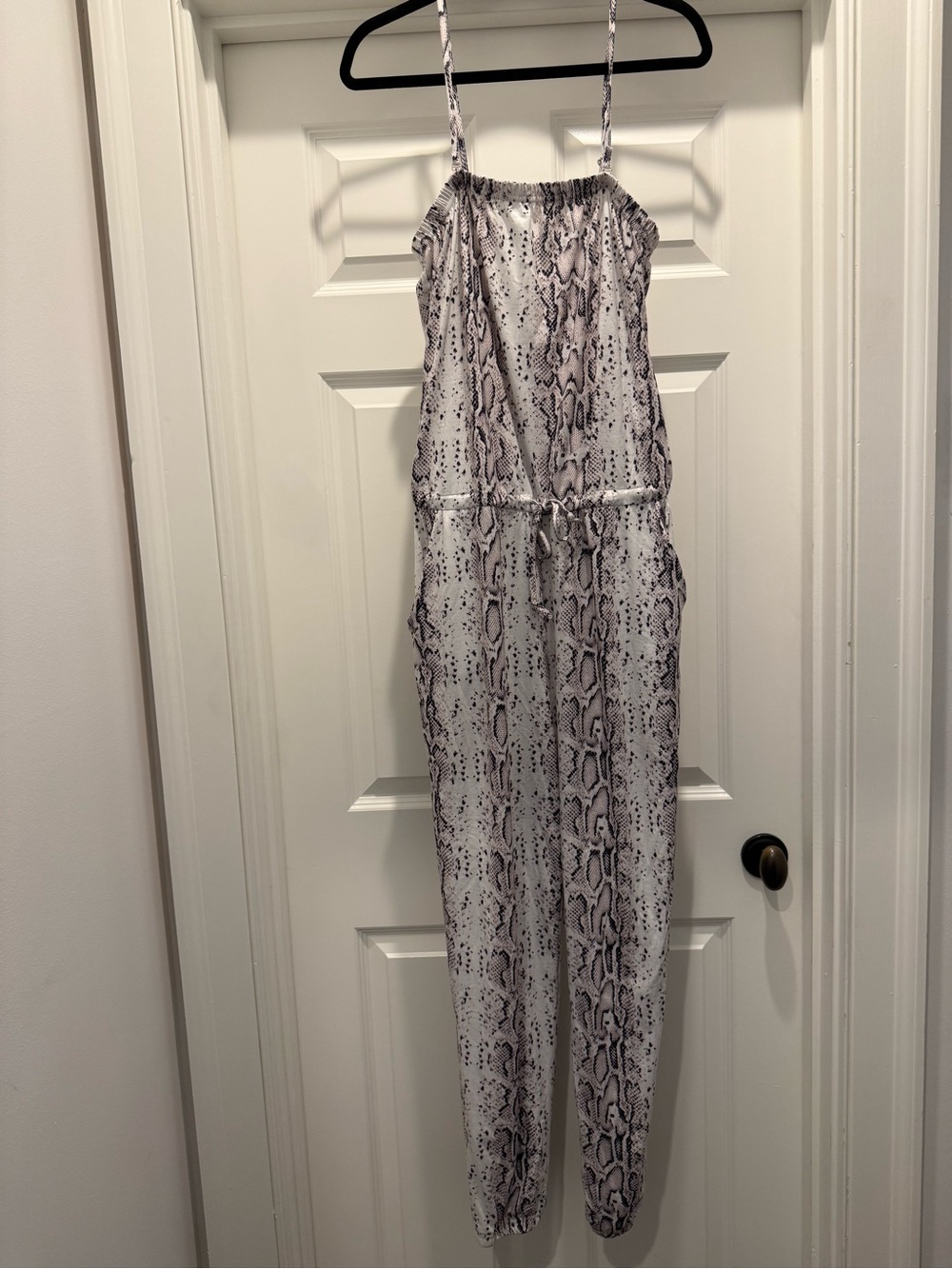 Snake Print Spaghetti Strap Jumpsuit in White/Grey - Picture 7 of 7